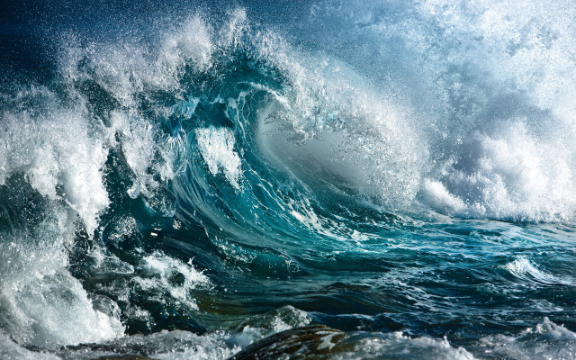 Crashing wave ocean shore night free wallpaper for desktop - medium preview image