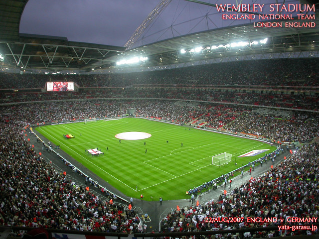 Stadium soccer match night crowd free wallpaper for desktop - medium preview image