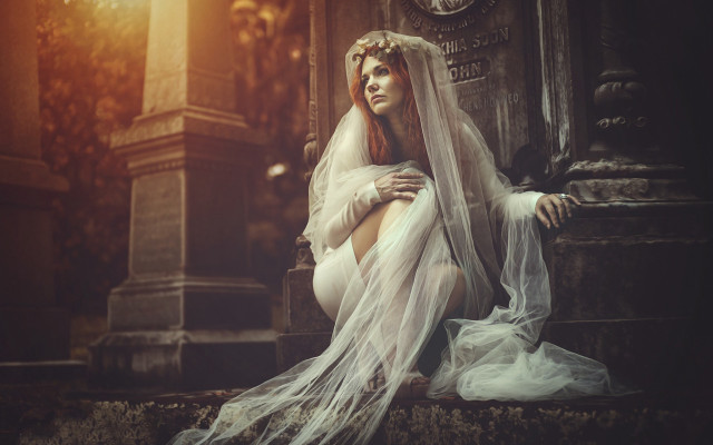 Woman white dress veil clock free wallpaper for desktop - medium preview image