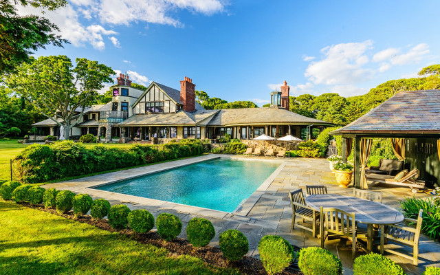 Large pool green trees house free wallpaper for desktop - medium preview image