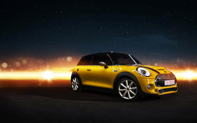 Yellow mini cooper starry night free wallpaper for desktop - medium preview image