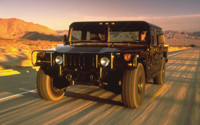 Black jeep desert mountains sunset free wallpaper for desktop - medium preview image