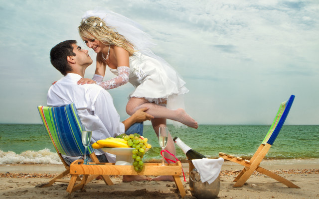 Romantic beach couple fruit digital free wallpaper for desktop - medium preview image