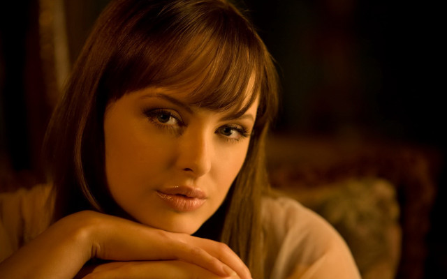 Daphne mcclure portrait asian bangs free wallpaper for desktop - medium preview image