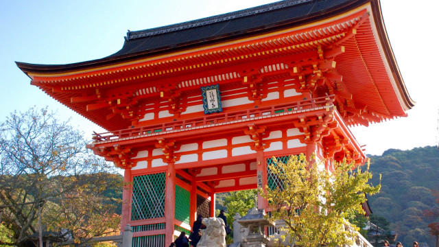 Red building clock statue autumn free wallpaper for desktop - medium preview image