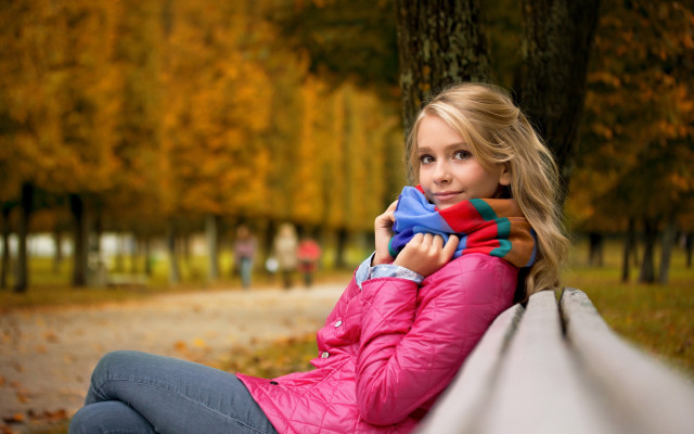 Girl bench park scarf blue free wallpaper for desktop - medium preview image
