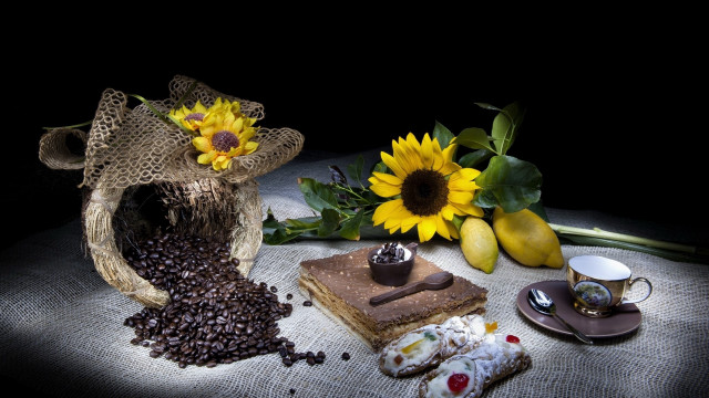 Flower vase food coffee sunflowers free wallpaper for desktop - medium preview image