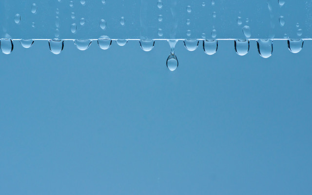 Scissors water droplets blue background free wallpaper for desktop - medium preview image