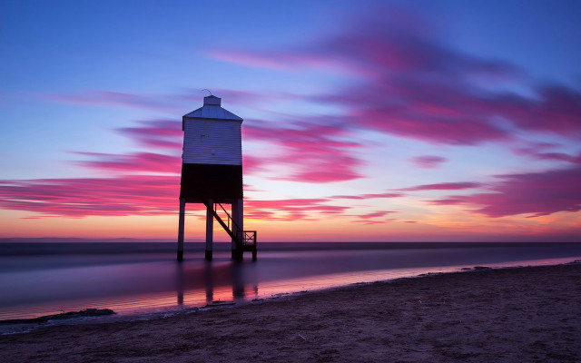 Beach tower sunset pink sky free wallpaper for desktop - medium preview image