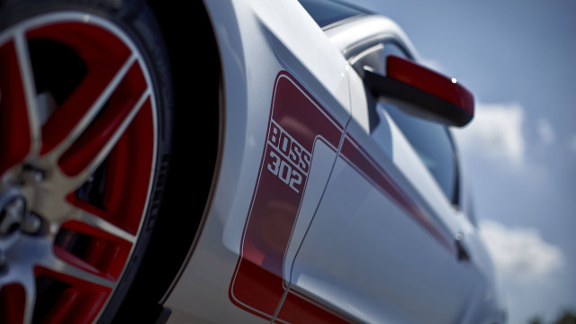 White car red rims sticker free wallpaper for desktop - medium preview image