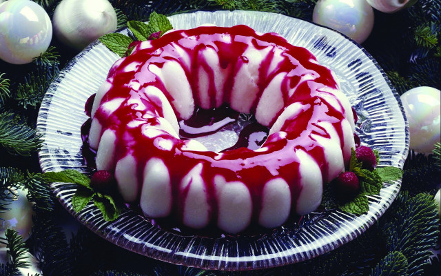 Christmas cake icings pastel food free wallpaper for desktop - medium preview image