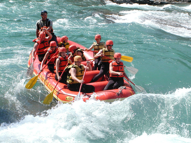 Raft ocean wave machine group free wallpaper for desktop - medium preview image