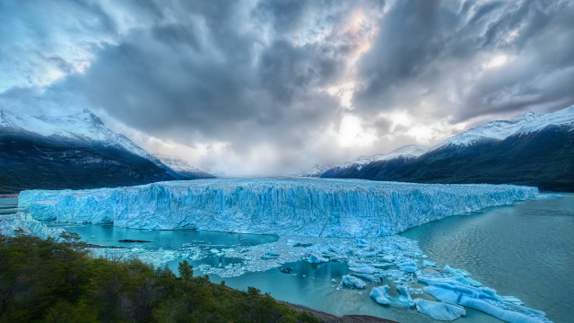Glacier lake mountains clouds beautiful free wallpaper for desktop - medium preview image