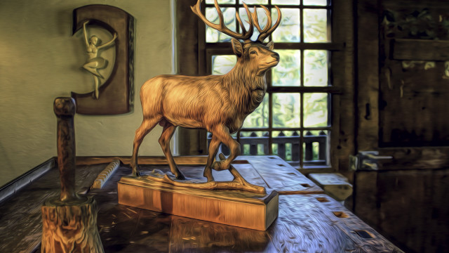 Wooden deer sculpture arts and free wallpaper for desktop - medium preview image
