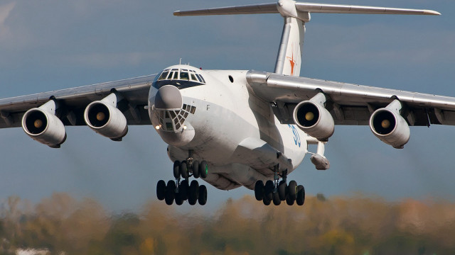 Large airplane landing gear gatling free wallpaper for desktop - medium preview image