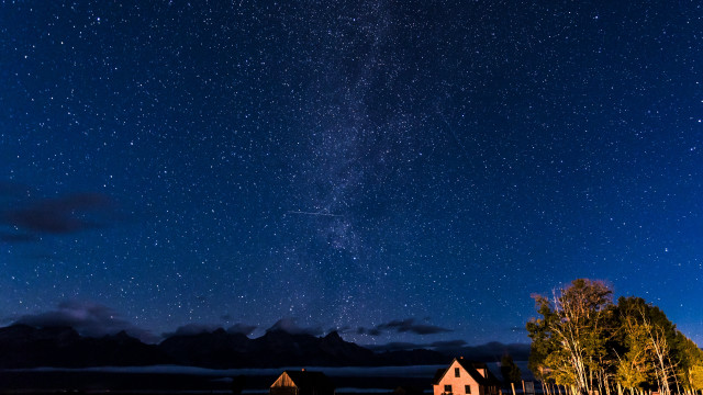 House night sky stars mountains free wallpaper for desktop - medium preview image