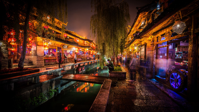 Autumn night cityscape tokyo river free wallpaper for desktop - medium preview image