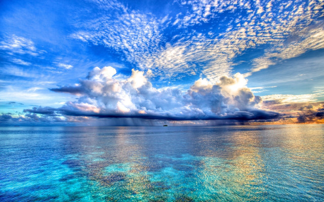 Beautiful blue ocean clouds sunny free wallpaper for desktop - medium preview image