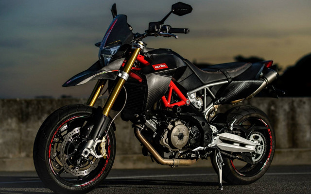 Motorcycle road fence wall 3D free wallpaper for desktop - medium preview image