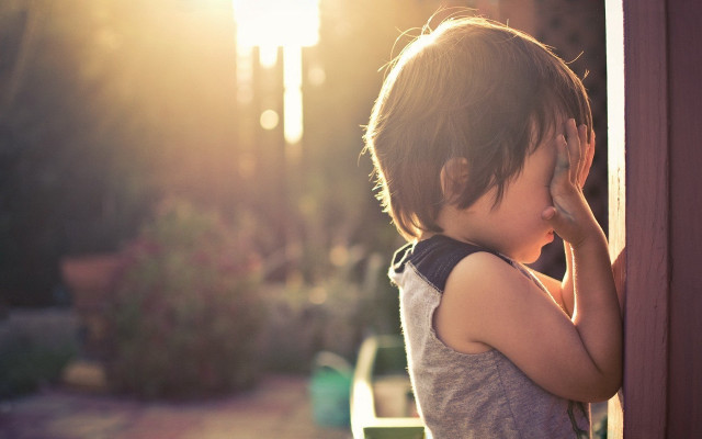 Little boy door adrian zingg free wallpaper for desktop - medium preview image