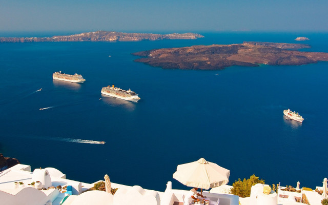 Cruise ships island ocean boat free wallpaper for desktop - medium preview image