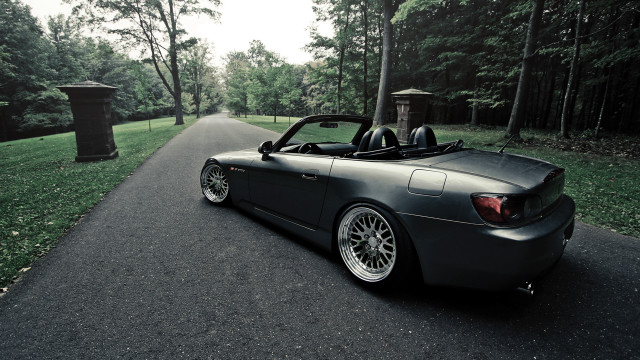 Man convertible road woods aurora free wallpaper for desktop - medium preview image