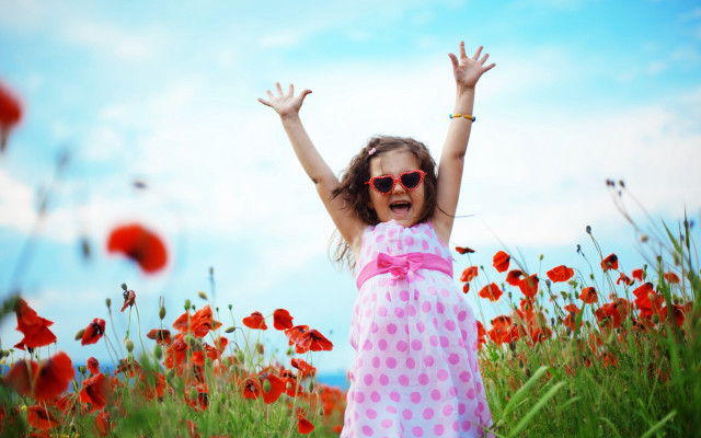 Little girl flower field arms free wallpaper for desktop - medium preview image