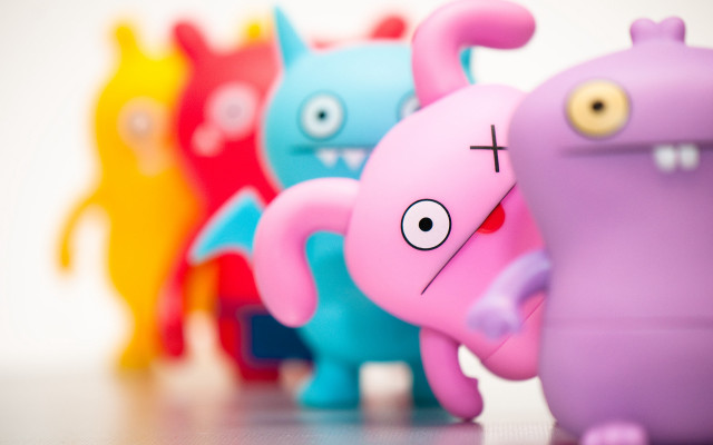 Toy figures colorful eyes ears free wallpaper for desktop - medium preview image