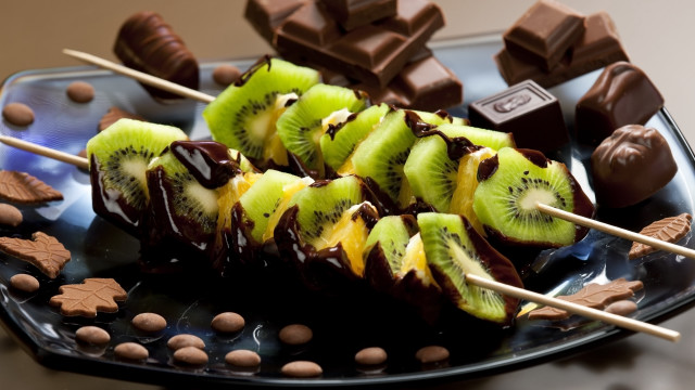 Chocolate kiwi nuts stick bite free wallpaper for desktop - medium preview image