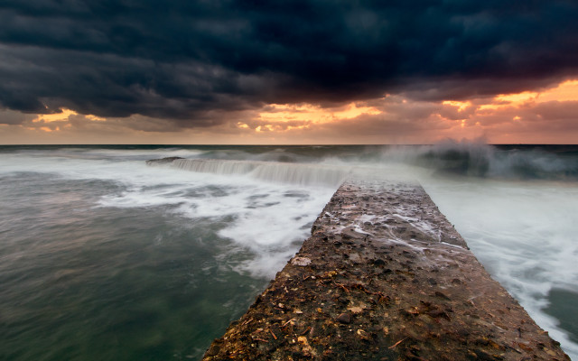 Pier ocean cloudy sky waves free wallpaper for desktop - medium preview image