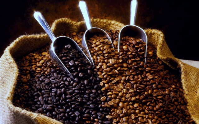Coffee sack measuring spoons background free wallpaper for desktop - medium preview image