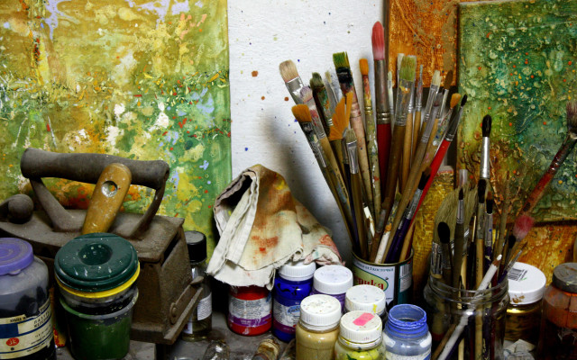 Paint brushes paints easel abstract free wallpaper for desktop - medium preview image