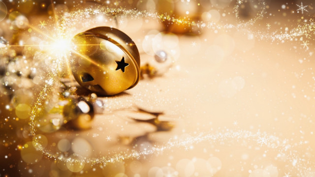 Golden christmas ornament star snowflakes free wallpaper for desktop - medium preview image