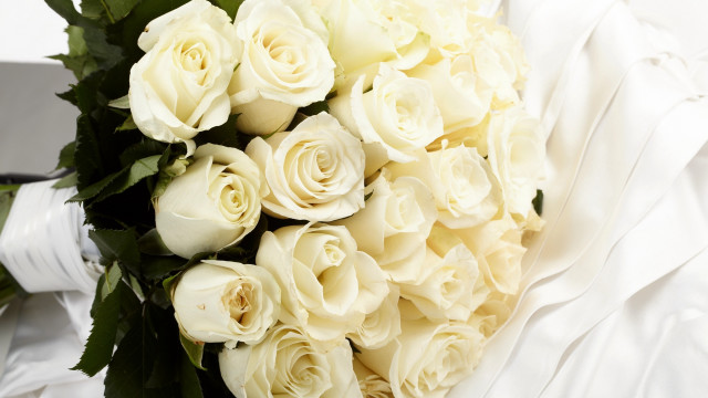 White roses green leaves white free wallpaper for desktop - medium preview image