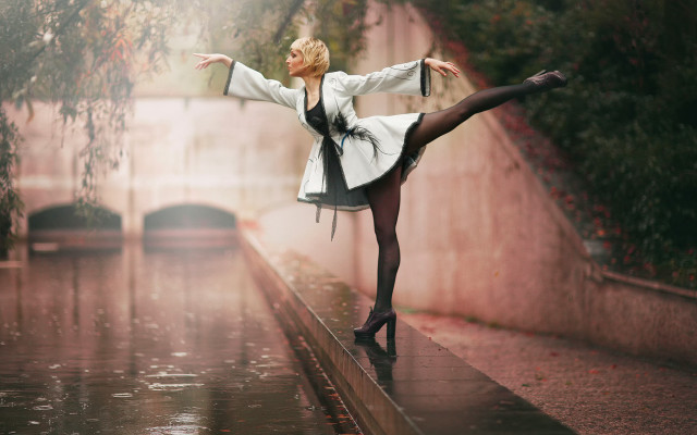 Dancer whitecoat bridge river artdeco free wallpaper for desktop - medium preview image
