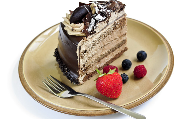 Cake plate berries fork pastel free wallpaper for desktop - medium preview image