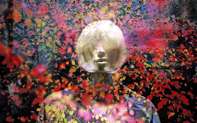 Mannequin colorful water drops red free wallpaper for desktop - medium preview image