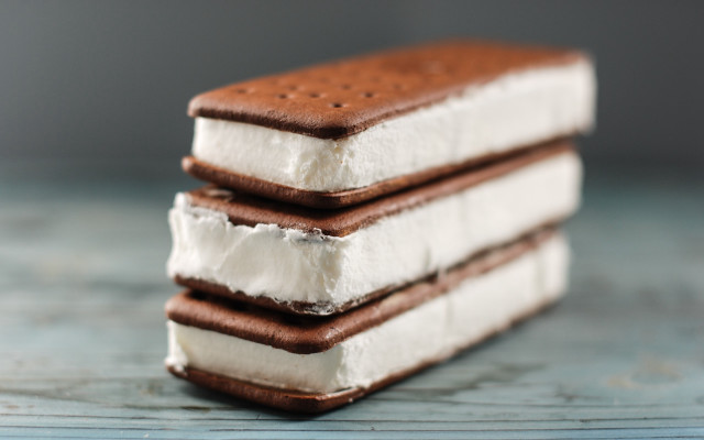 Ice cream sandwiches stacked blue free wallpaper for desktop - medium preview image