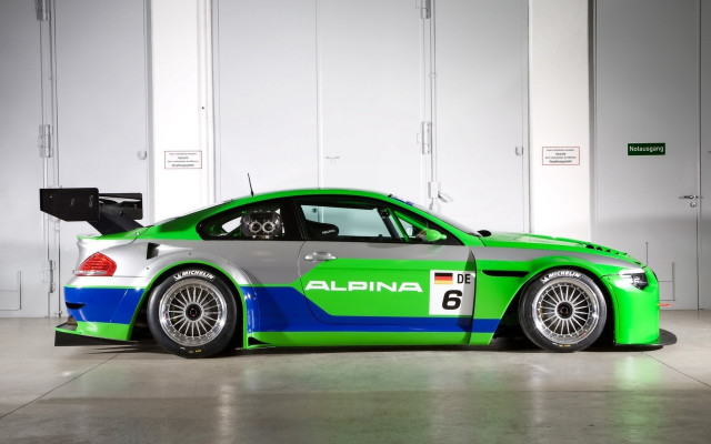 Green blue car garage white free wallpaper for desktop - medium preview image