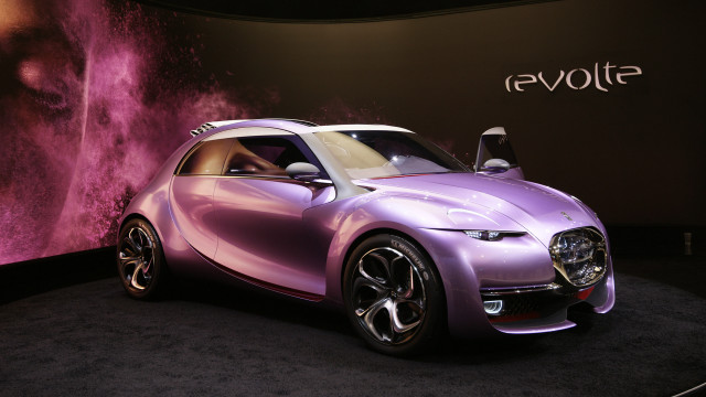 Purple car showroom revolution panfuturism free wallpaper for desktop - medium preview image