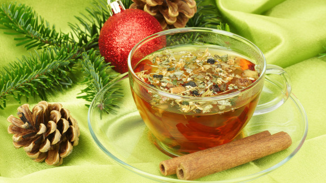Cup tea cinnamon christmas decorations free wallpaper for desktop - medium preview image