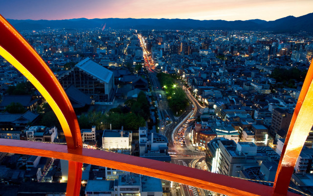 City night red sculpture skyline free wallpaper for desktop - medium preview image