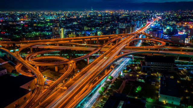 City traffic night lights reflection free wallpaper for desktop - medium preview image