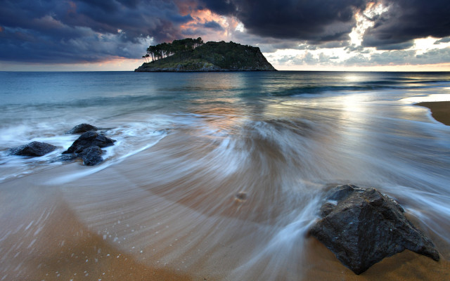 Beach waves island cloudy sky free wallpaper for desktop - medium preview image