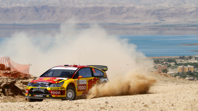 Dirt road car mountains water free wallpaper for desktop - medium preview image