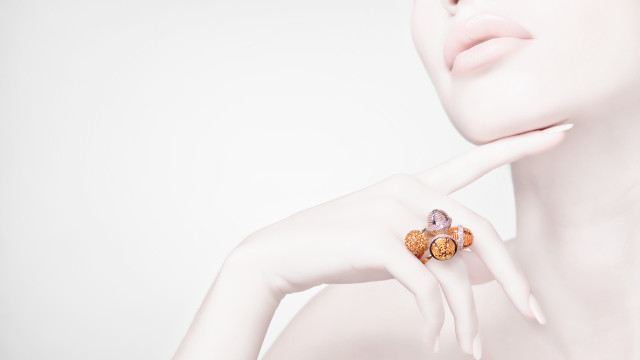 Woman ring heart cloisonnism 3d free wallpaper for desktop - medium preview image