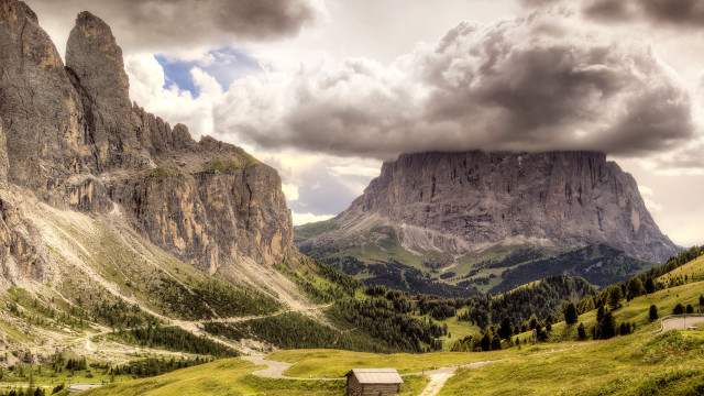 Mountain range road cabin cloudy free wallpaper for desktop - medium preview image