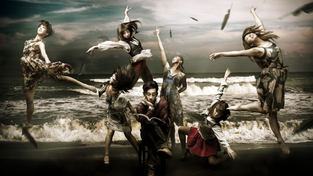 Beach group ocean birds clouds free wallpaper for desktop - medium preview image