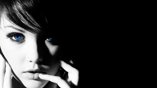 Gothic blueeyes serious woman blackhair free wallpaper for desktop - medium preview image