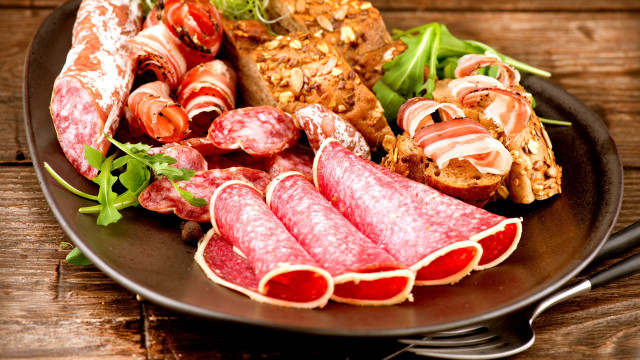 Plate meats vegetables wooden table free wallpaper for desktop - medium preview image